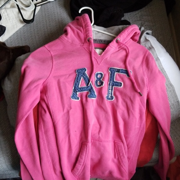 Sweatshirts - Picture 2 of 4